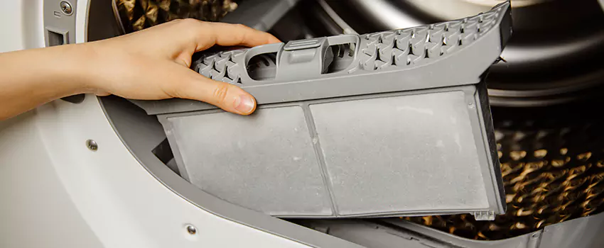 Signs Of A Clogged Dryer Lint Trap in Grimsby, Ontario